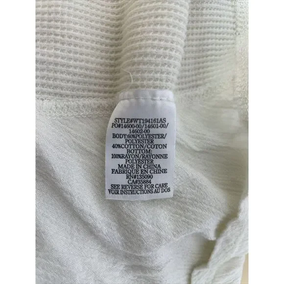 Altar'd State Women's Waffle Knit V-Neck Long Sleeve Thermal Top‎ Cream Small - Picture 8 of 8